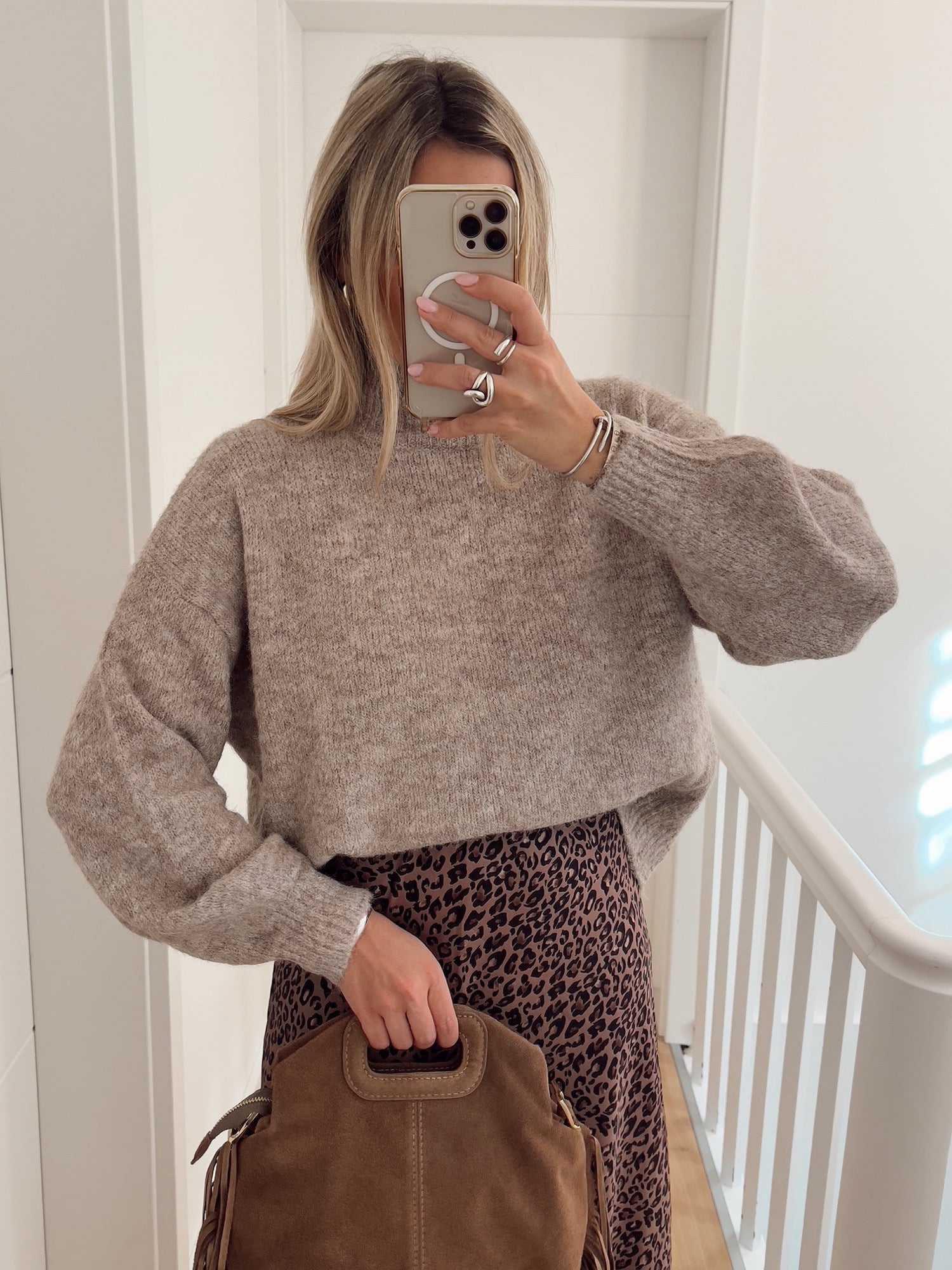 Pull PRAT Taupe, en maille col cheminée